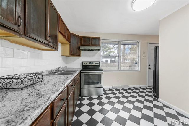 9714 Lanier Drive, Moline Acres, MO 63136