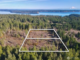 255 E Solbakk Veien Road, Shelton, WA 98584