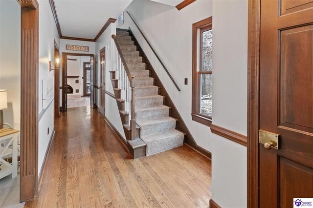 858 Old Mill Stream Lane, Shepherdsville, KY 40165