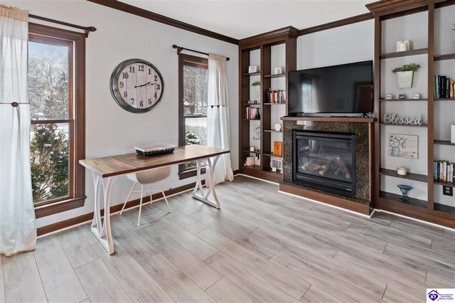 858 Old Mill Stream Lane, Shepherdsville, KY 40165