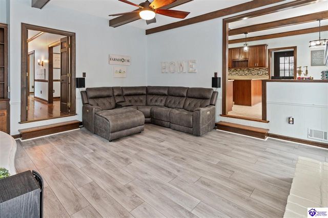 858 Old Mill Stream Lane, Shepherdsville, KY 40165