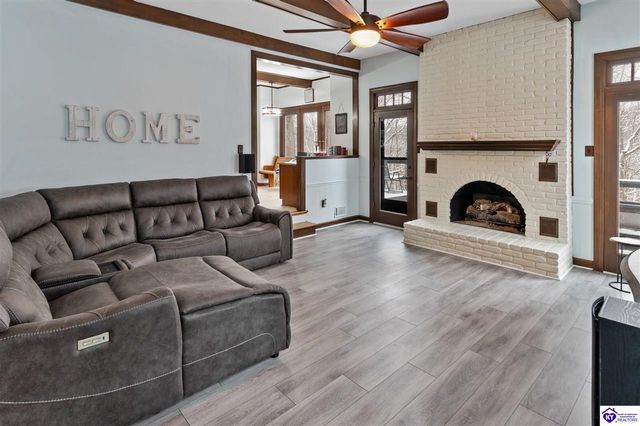 858 Old Mill Stream Lane, Shepherdsville, KY 40165