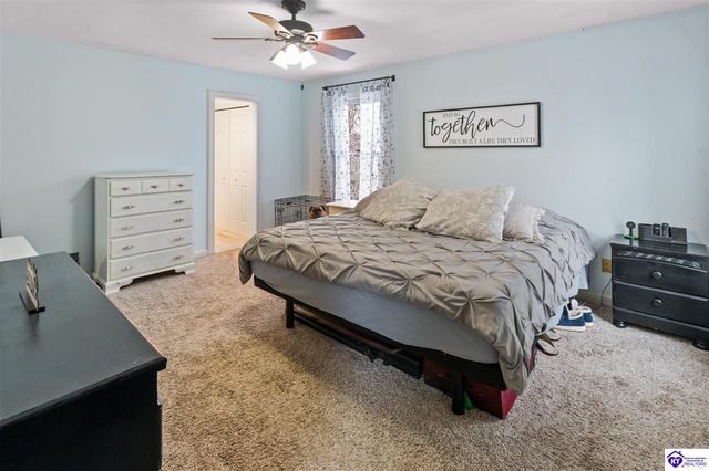 858 Old Mill Stream Lane, Shepherdsville, KY 40165