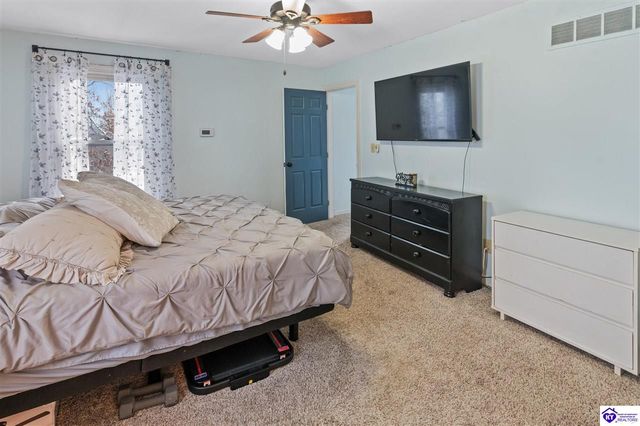 858 Old Mill Stream Lane, Shepherdsville, KY 40165