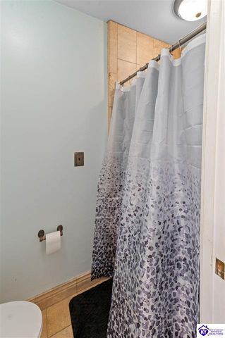 858 Old Mill Stream Lane, Shepherdsville, KY 40165