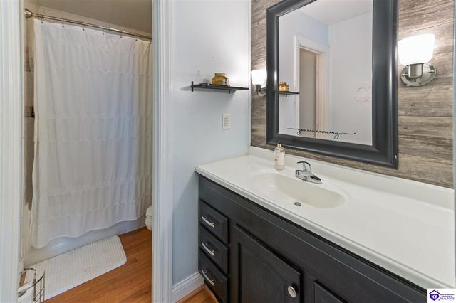 858 Old Mill Stream Lane, Shepherdsville, KY 40165