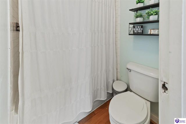 858 Old Mill Stream Lane, Shepherdsville, KY 40165