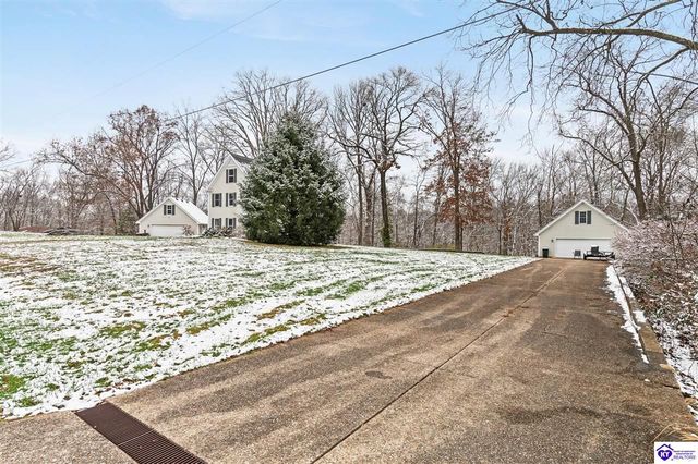 858 Old Mill Stream Lane, Shepherdsville, KY 40165