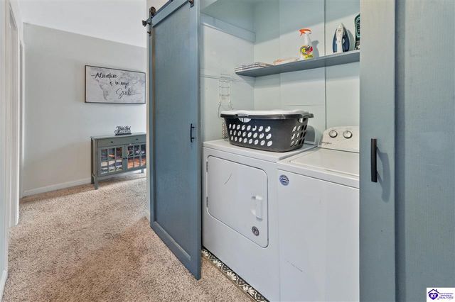 858 Old Mill Stream Lane, Shepherdsville, KY 40165