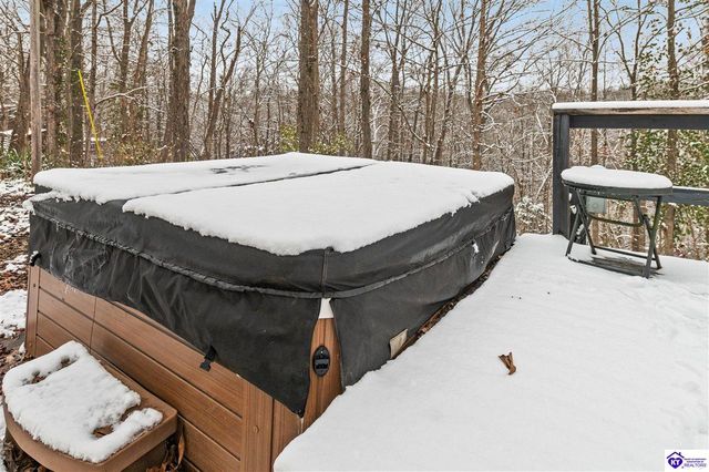 858 Old Mill Stream Lane, Shepherdsville, KY 40165