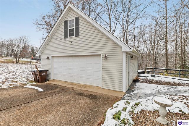 858 Old Mill Stream Lane, Shepherdsville, KY 40165