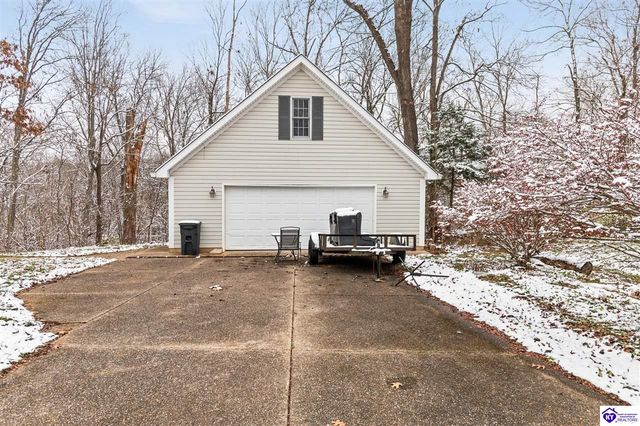 858 Old Mill Stream Lane, Shepherdsville, KY 40165