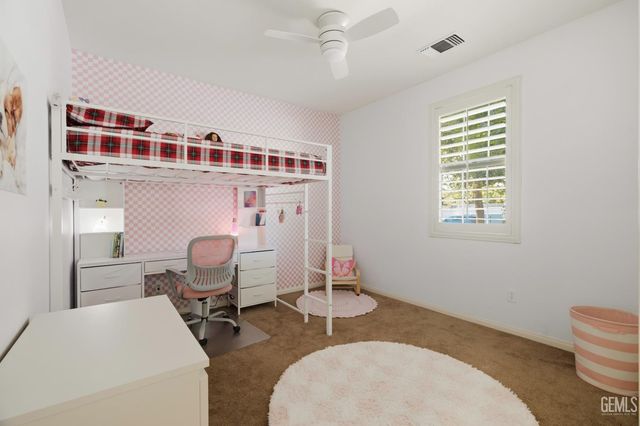 14707 Coneflower Drive, Bakersfield, CA 93314