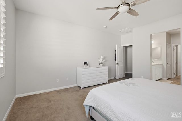 14707 Coneflower Drive, Bakersfield, CA 93314