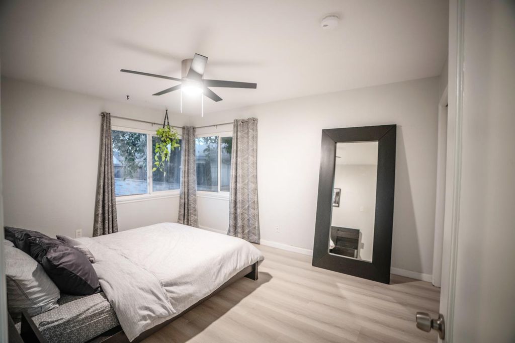 Image 18 of property listing at 1447 W Normal Avenue, Fresno, CA 93705