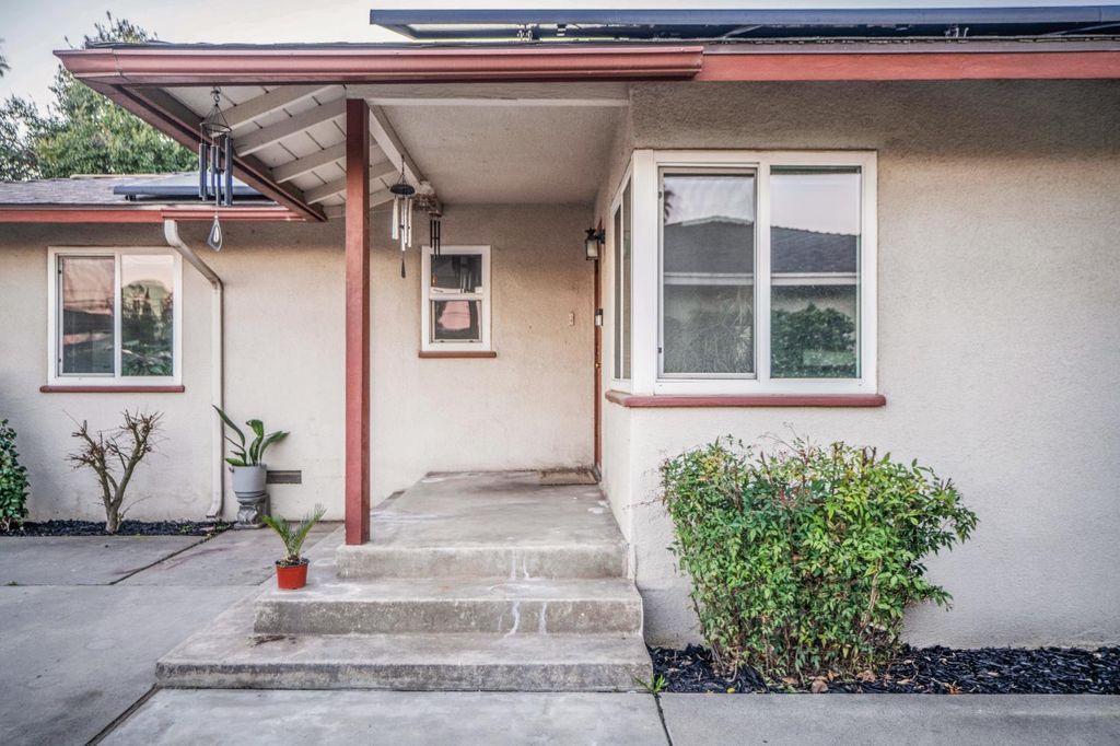 Image 29 of property listing at 1447 W Normal Avenue, Fresno, CA 93705