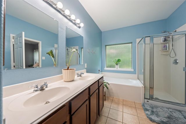 1700 Chestnut Glen Court, Conroe, TX 77301