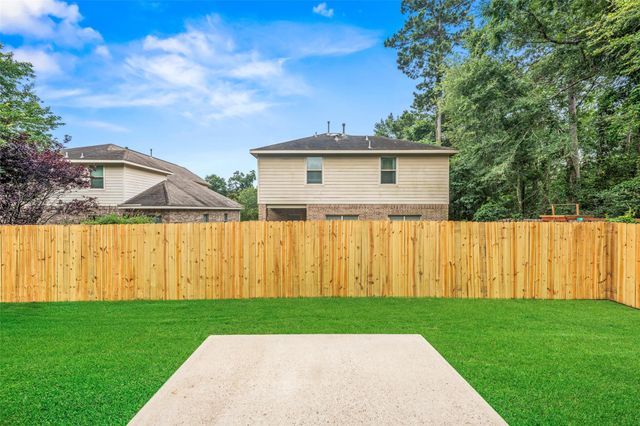 1700 Chestnut Glen Court, Conroe, TX 77301