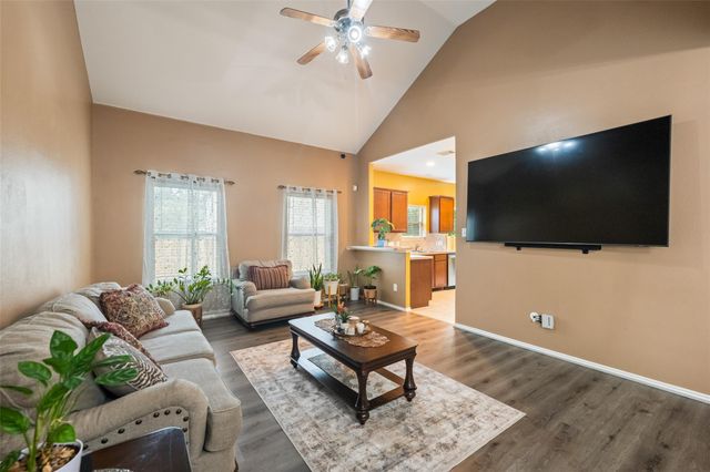 1700 Chestnut Glen Court, Conroe, TX 77301