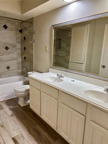 5100 Allendale Road 201, Houston, TX 77017