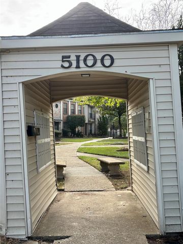5100 Allendale Road 201, Houston, TX 77017