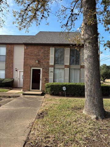 5100 Allendale Road 201, Houston, TX 77017