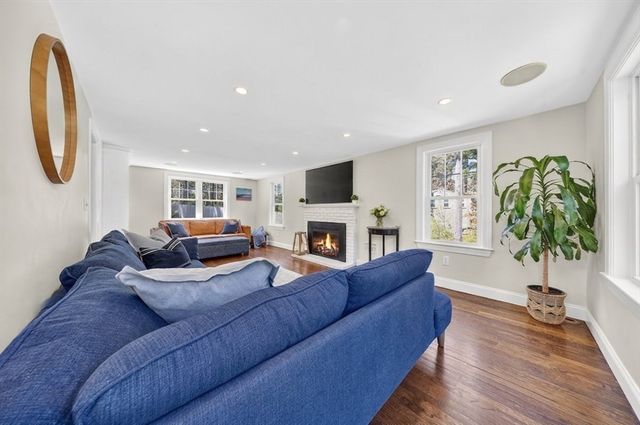 225 Church Street, Duxbury, MA 02332