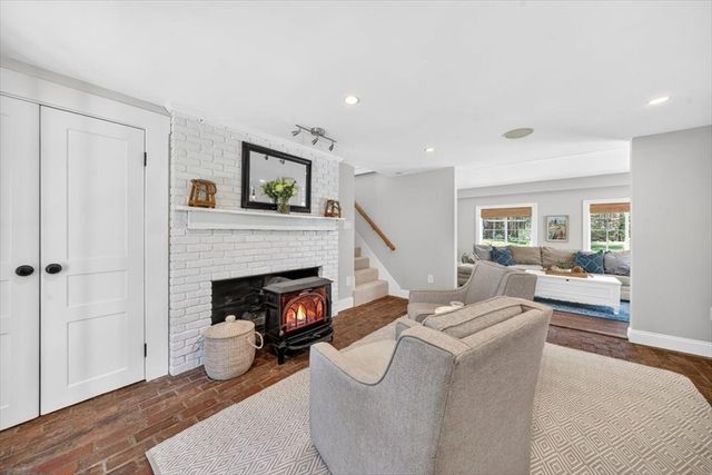 225 Church Street, Duxbury, MA 02332