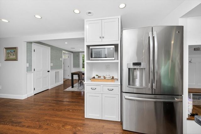 225 Church Street, Duxbury, MA 02332