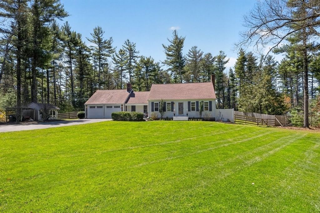 225 Church Street, Duxbury, MA 02332