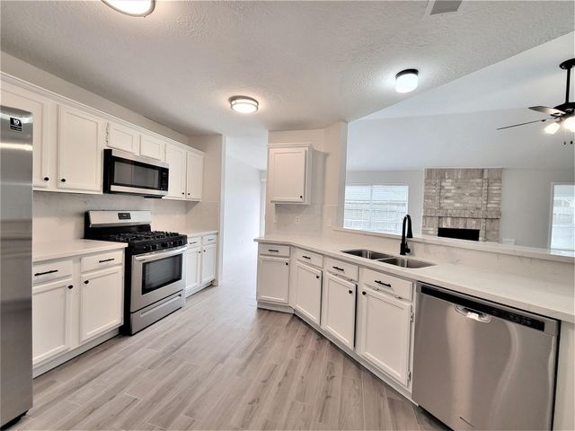 11410 Sunny Creek Drive, Houston, TX 77066