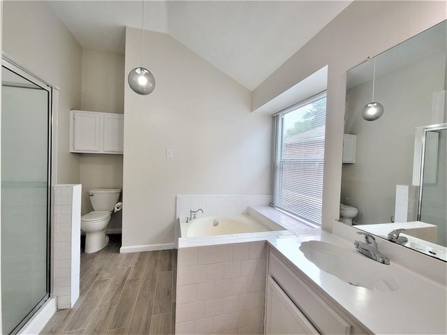 11410 Sunny Creek Drive, Houston, TX 77066