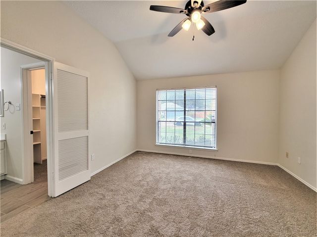 11410 Sunny Creek Drive, Houston, TX 77066