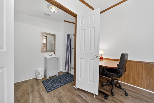 2600 Round Hill Rd, Lewisburg, TN 37091