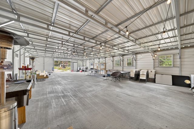 2600 Round Hill Rd, Lewisburg, TN 37091