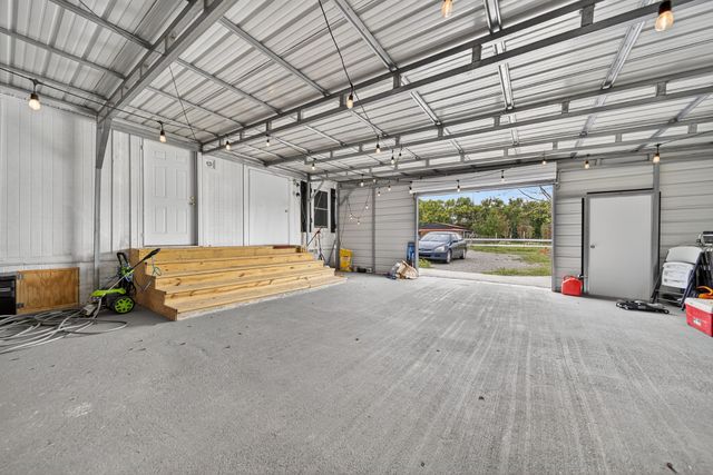 2600 Round Hill Rd, Lewisburg, TN 37091