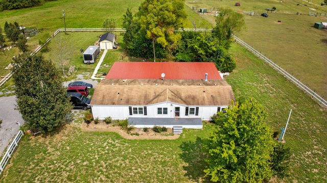 2600 Round Hill Rd, Lewisburg, TN 37091