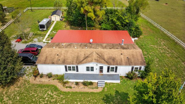 2600 Round Hill Rd, Lewisburg, TN 37091