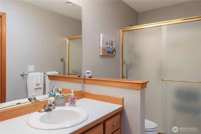 260 E Penzance Road, Shelton, WA 98584