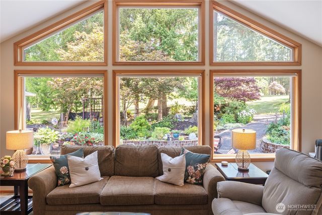 260 E Penzance Road, Shelton, WA 98584