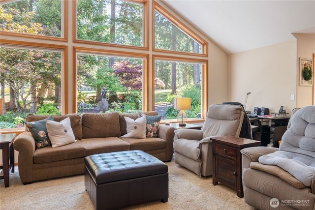260 E Penzance Road, Shelton, WA 98584