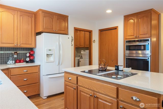 260 E Penzance Road, Shelton, WA 98584