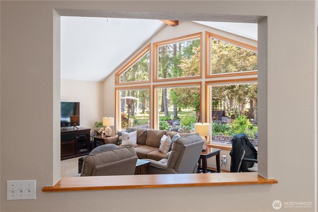 260 E Penzance Road, Shelton, WA 98584
