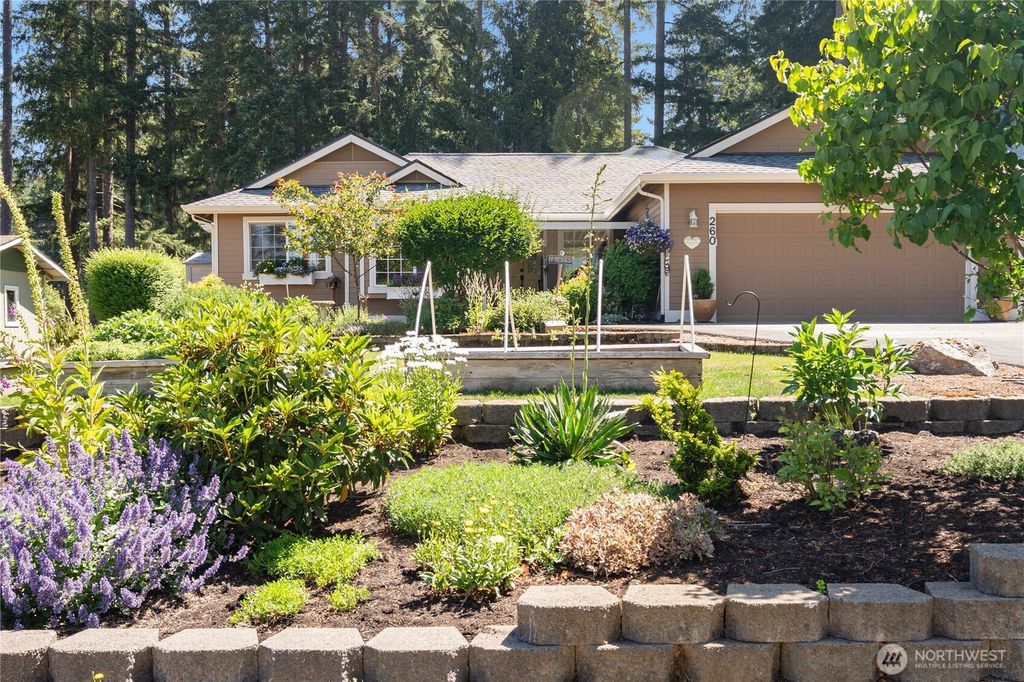 260 E Penzance Road, Shelton, WA 98584
