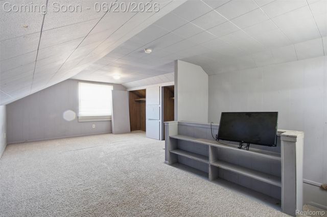 22764 Courtland Avenue, Eastpointe, MI 48021