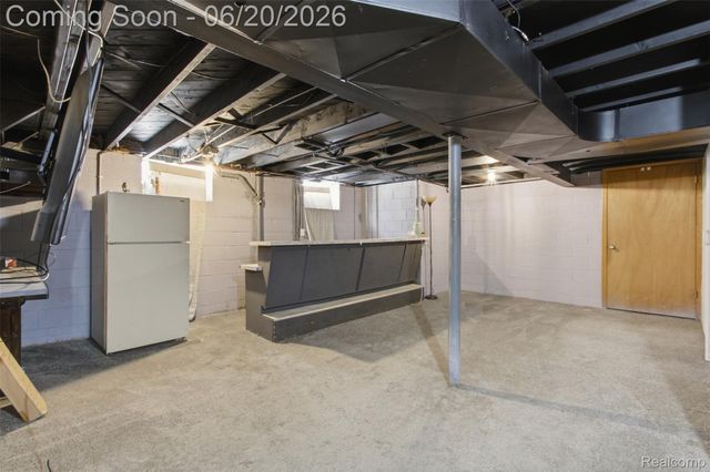 22764 Courtland Avenue, Eastpointe, MI 48021