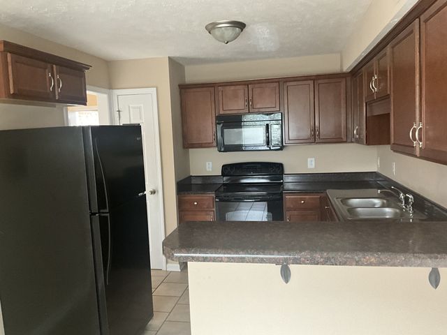 537 Patriot Park Ct Unit C And, Clarksville, TN 37042