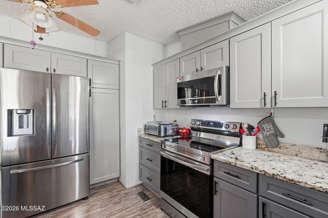 3023 W Clark Road, Benson, AZ 85602