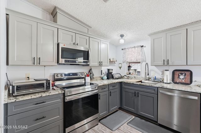 3023 W Clark Road, Benson, AZ 85602