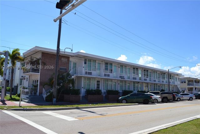 300 74th St 6, Miami Beach, FL 33141